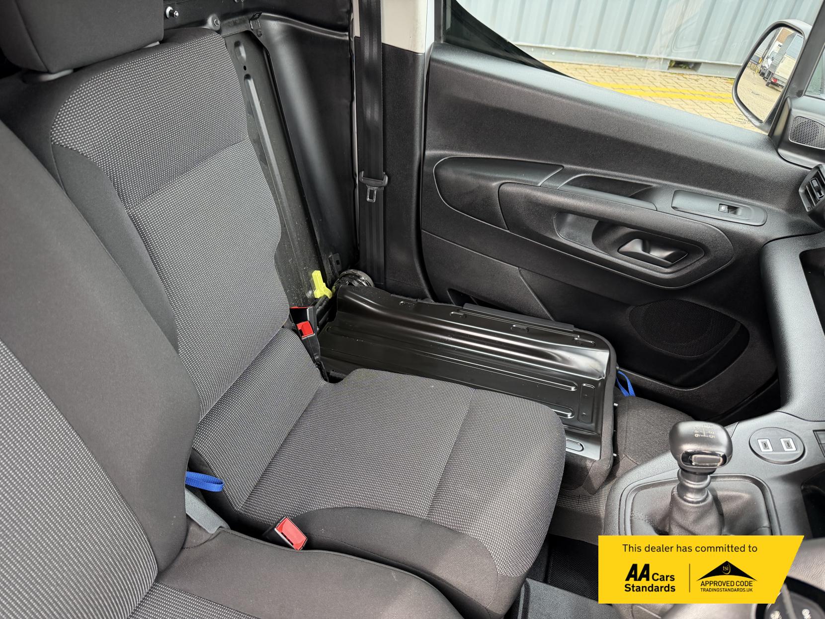 Peugeot Partner 1.5 BlueHDi 1000 Professional Standard Panel Van 5dr Diesel Manual SWB Euro 6 (s/s) (100 ps)