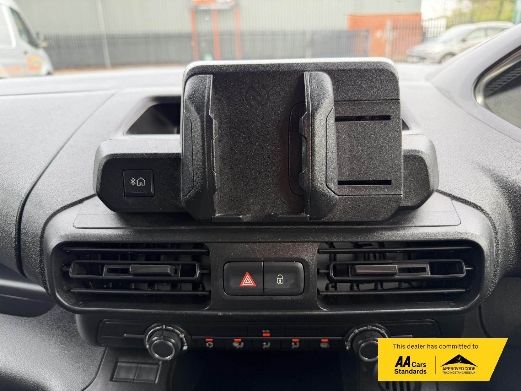 Peugeot Partner 1.5 BlueHDi 1000 Professional Standard Panel Van 5dr Diesel Manual SWB Euro 6 (s/s) (100 ps)