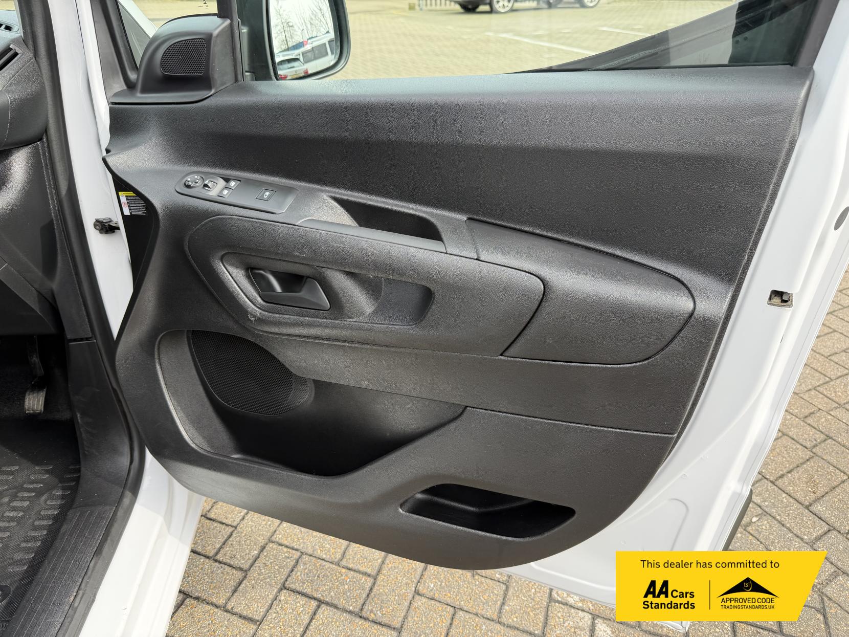 Peugeot Partner 1.5 BlueHDi 1000 Professional Standard Panel Van 5dr Diesel Manual SWB Euro 6 (s/s) (100 ps)