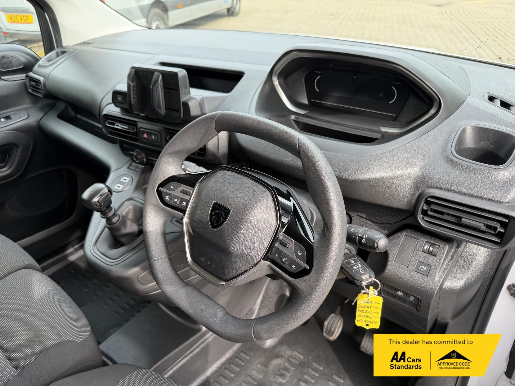 Peugeot Partner 1.5 BlueHDi 1000 Professional Standard Panel Van 5dr Diesel Manual SWB Euro 6 (s/s) (100 ps)