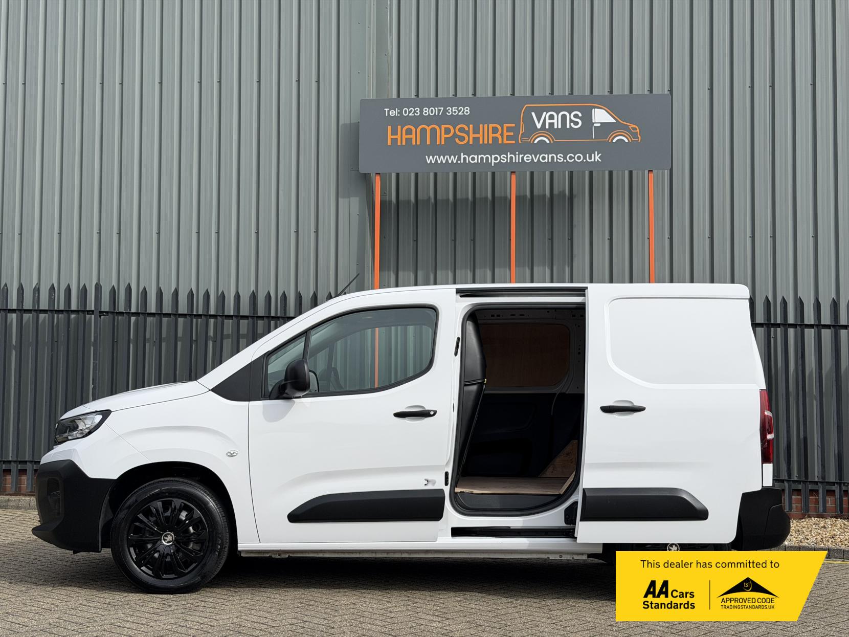 Peugeot Partner 1.5 BlueHDi 1000 Professional Standard Panel Van 5dr Diesel Manual SWB Euro 6 (s/s) (100 ps)