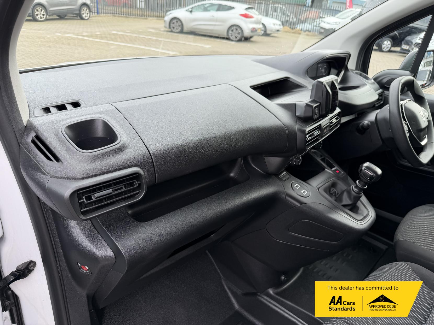 Peugeot Partner 1.5 BlueHDi 1000 Professional Standard Panel Van 5dr Diesel Manual SWB Euro 6 (s/s) (100 ps)