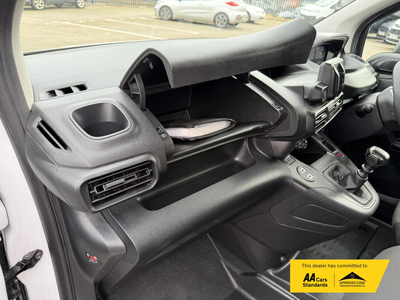 Peugeot Partner 1.5 BlueHDi 1000 Professional Standard Panel Van 5dr Diesel Manual SWB Euro 6 (s/s) (100 ps)