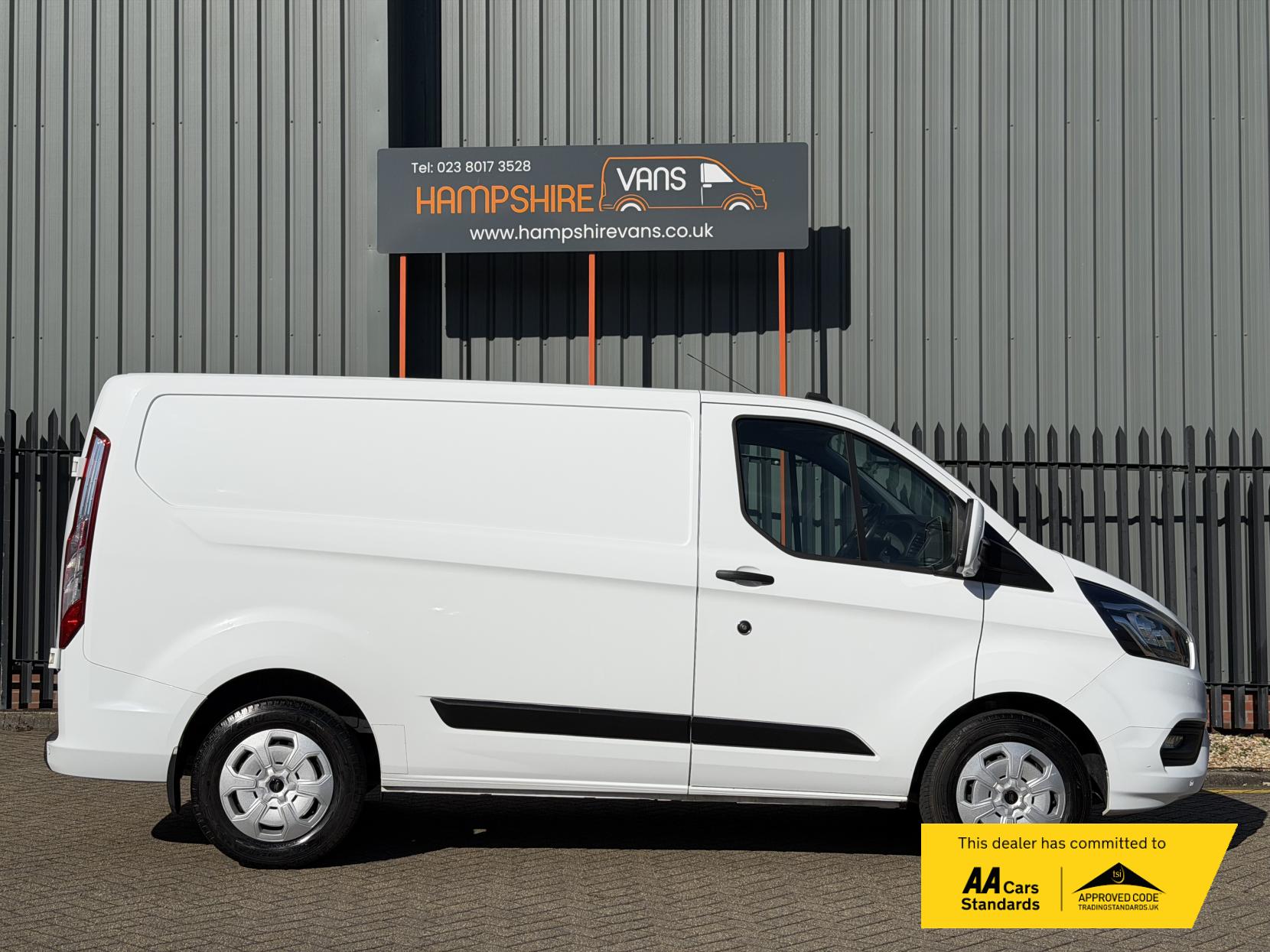 2019 Ford Transit Custom 2.0 300 EcoBlue Trend Panel Van 5dr Diesel Auto L1 H1 Euro 6 (s/s) (130 ps) - Thumbnail 7