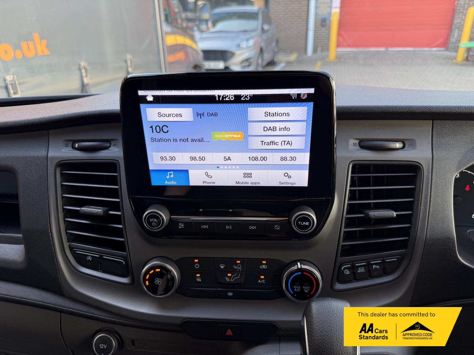2019 Ford Transit Custom 2.0 300 EcoBlue Trend Panel Van 5dr Diesel Auto L1 H1 Euro 6 (s/s) (130 ps) - Thumbnail 6