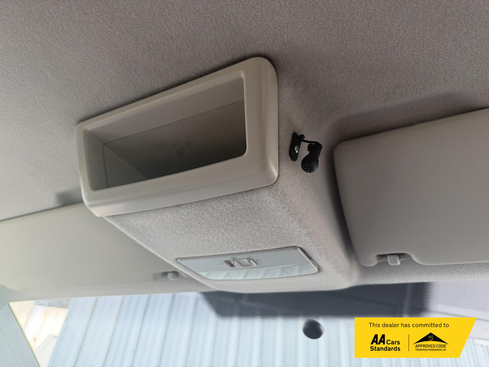 2007 Volkswagen Transporter 2.5 TDI PD Trendline Panel Van 4dr Diesel Manual L1 H1 (128 bhp) - Thumbnail 26