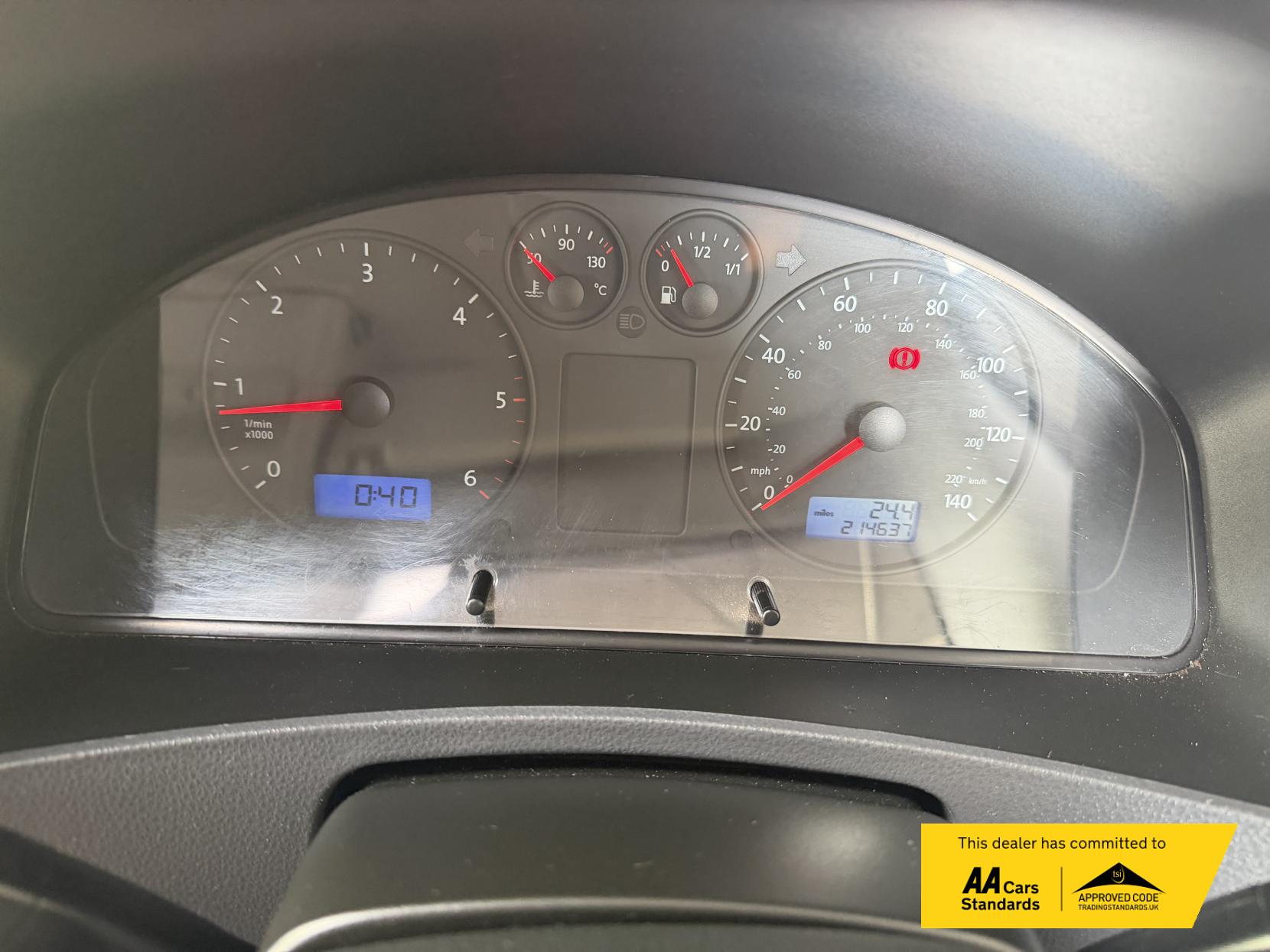 2007 Volkswagen Transporter 2.5 TDI PD Trendline Panel Van 4dr Diesel Manual L1 H1 (128 bhp) - Thumbnail 33