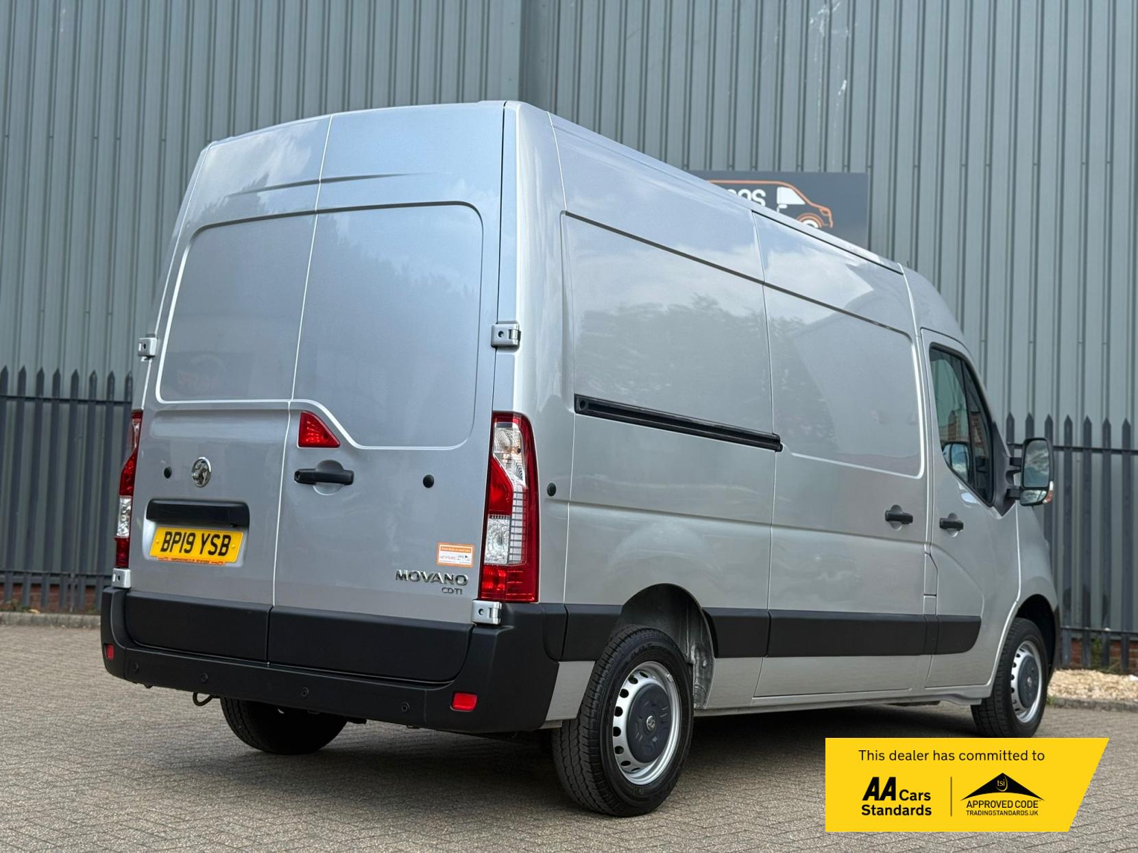 Vauxhall Movano 2.3 CDTi 3300 Panel Van 5dr Diesel Manual FWD L2 H2 Euro 6 (130 ps)