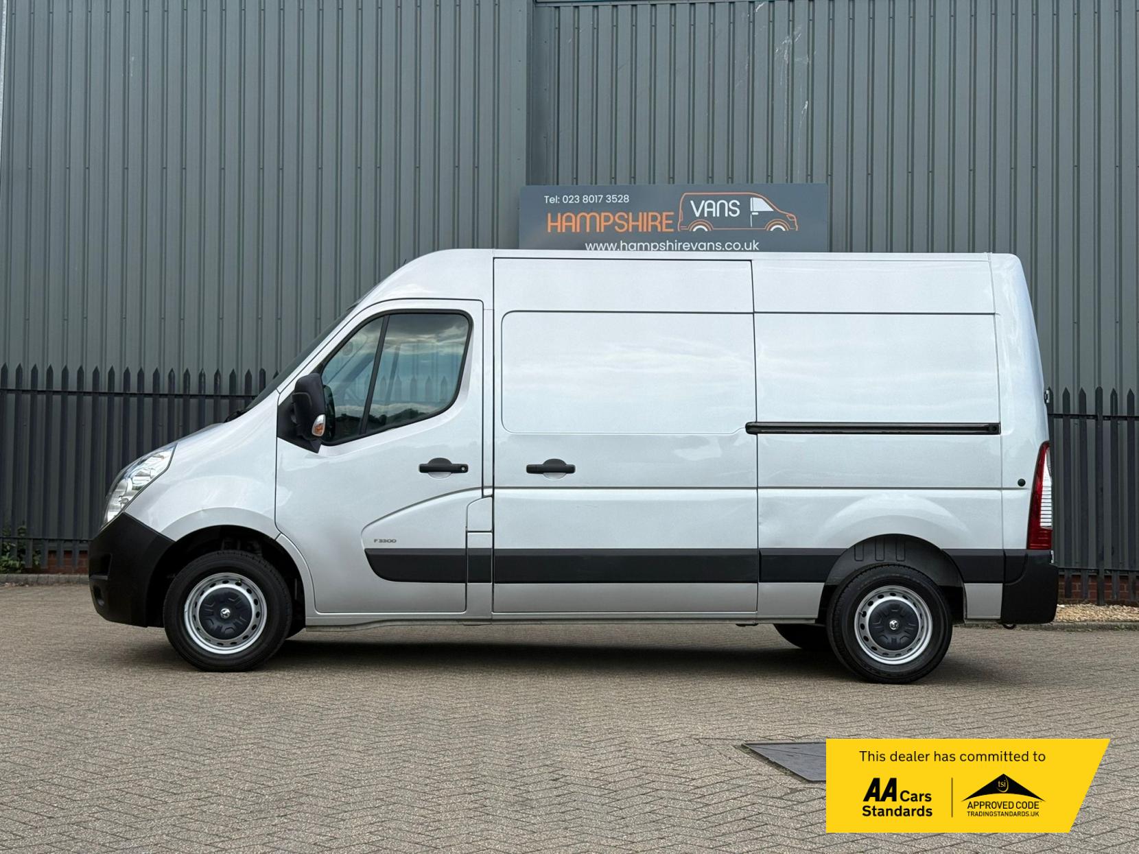 Vauxhall Movano 2.3 CDTi 3300 Panel Van 5dr Diesel Manual FWD L2 H2 Euro 6 (130 ps)