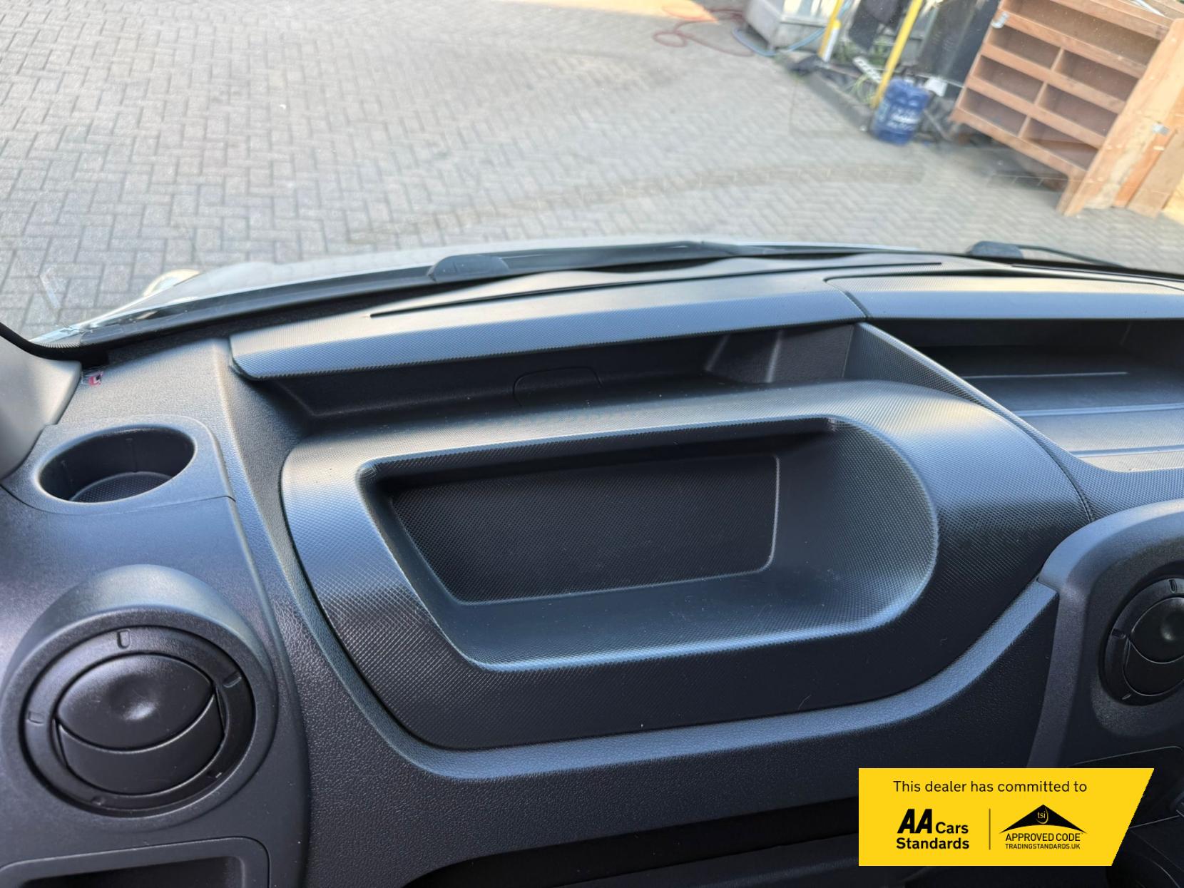Vauxhall Movano 2.3 CDTi 3300 Panel Van 5dr Diesel Manual FWD L2 H2 Euro 6 (130 ps)