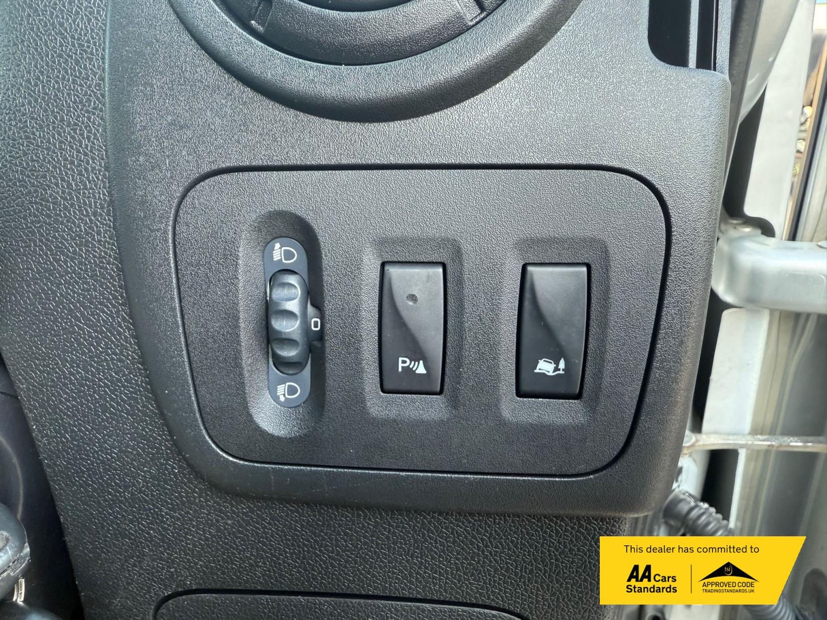 Vauxhall Movano 2.3 CDTi 3300 Panel Van 5dr Diesel Manual FWD L2 H2 Euro 6 (130 ps)