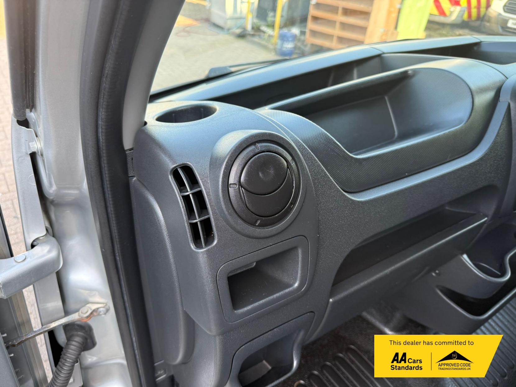 Vauxhall Movano 2.3 CDTi 3300 Panel Van 5dr Diesel Manual FWD L2 H2 Euro 6 (130 ps)