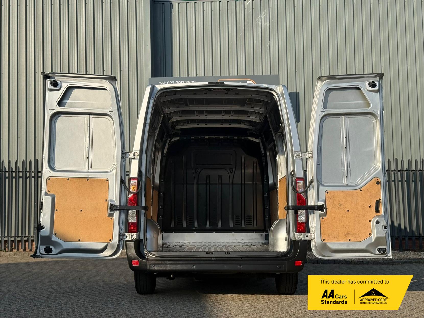 Vauxhall Movano 2.3 CDTi 3300 Panel Van 5dr Diesel Manual FWD L2 H2 Euro 6 (130 ps)