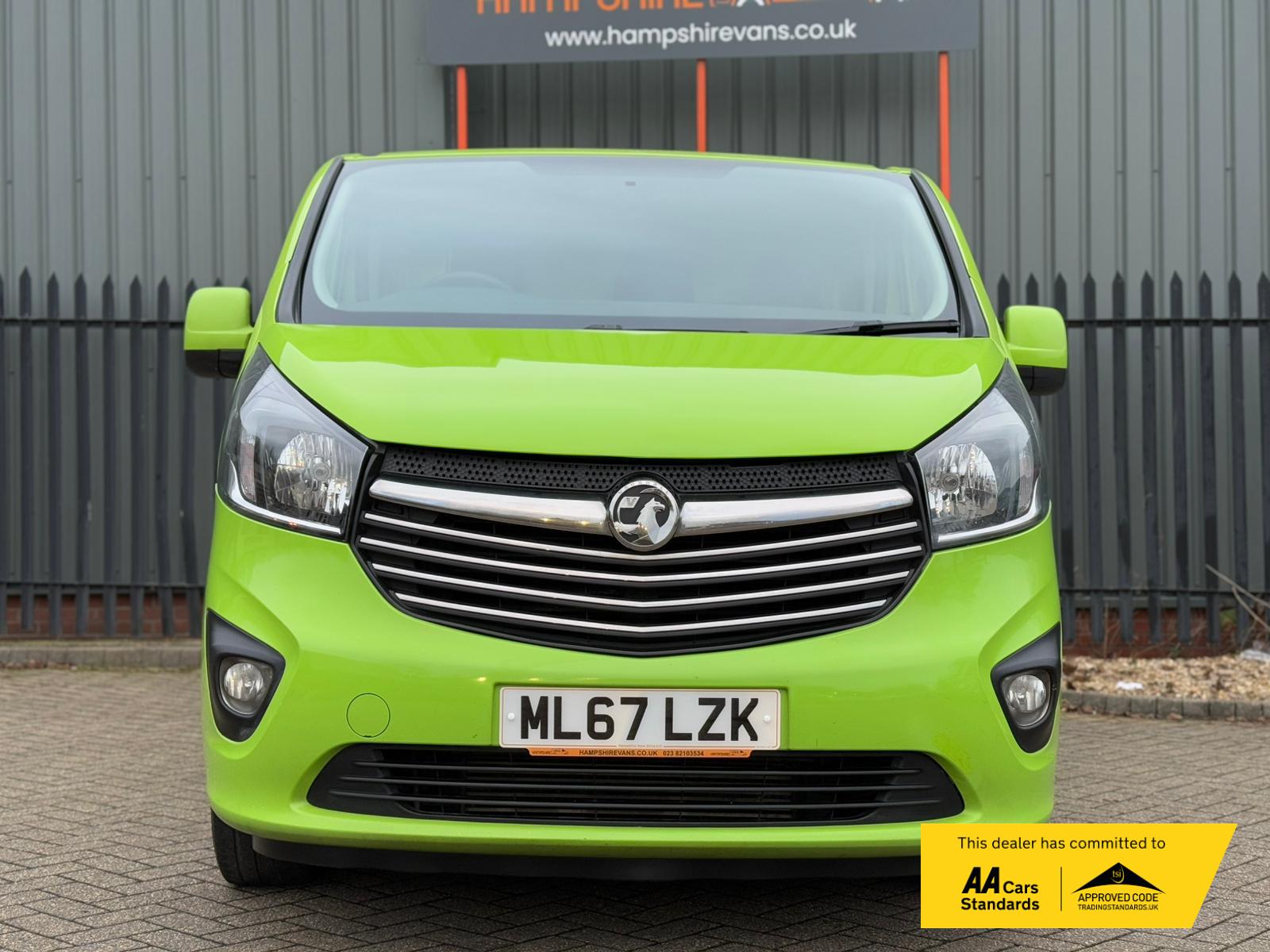 Vauxhall Vivaro 1.6 CDTi 2700 BiTurbo ecoTEC Sportive Panel Van 5dr Diesel Manual L1 H1 Euro 6 (s/s) (125 ps)