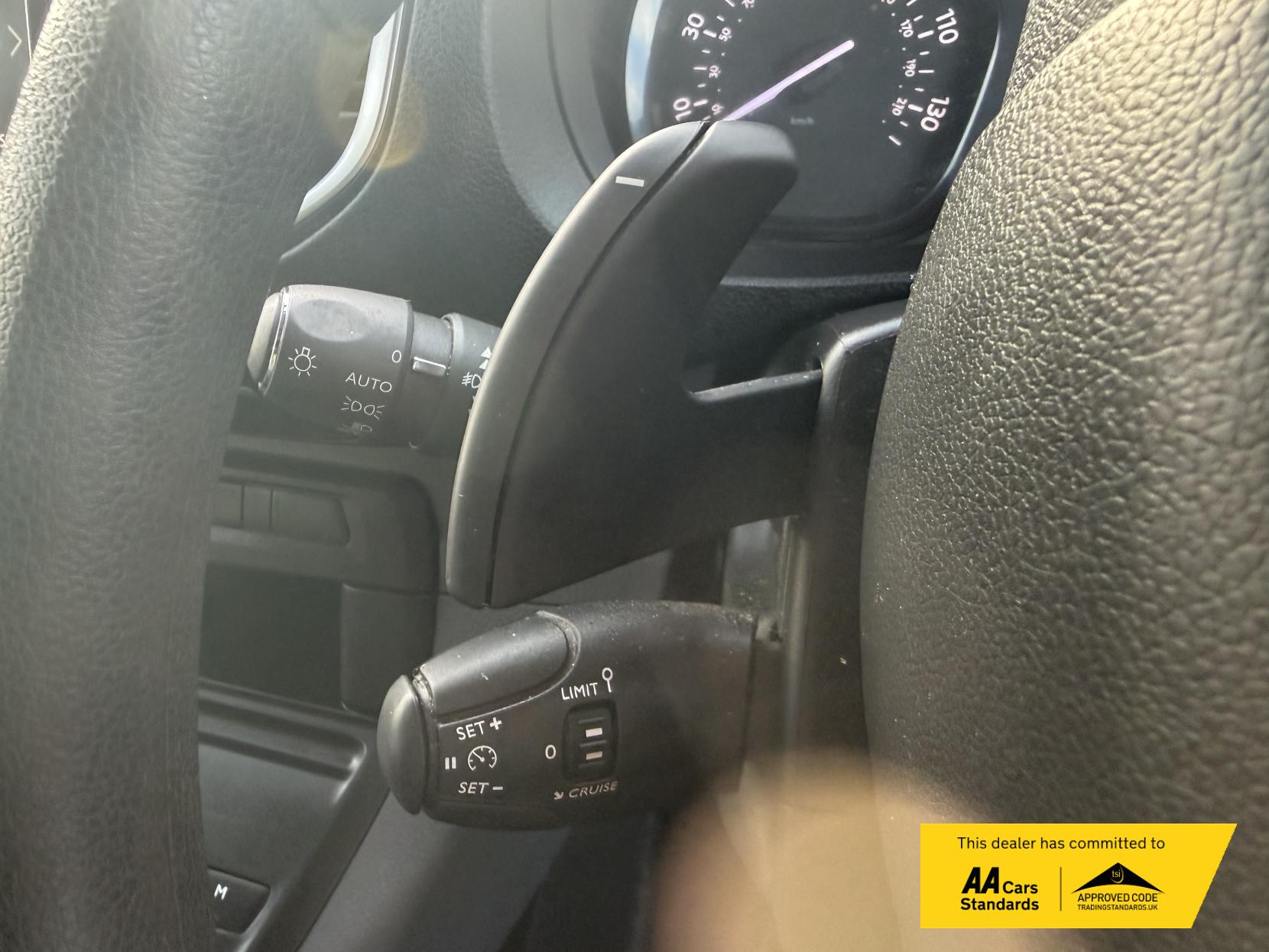 Vauxhall Vivaro 2.0 Turbo D 3100 Sportive Panel Van 5dr Diesel Auto L2 H1 Euro 6 (s/s) (120 ps)