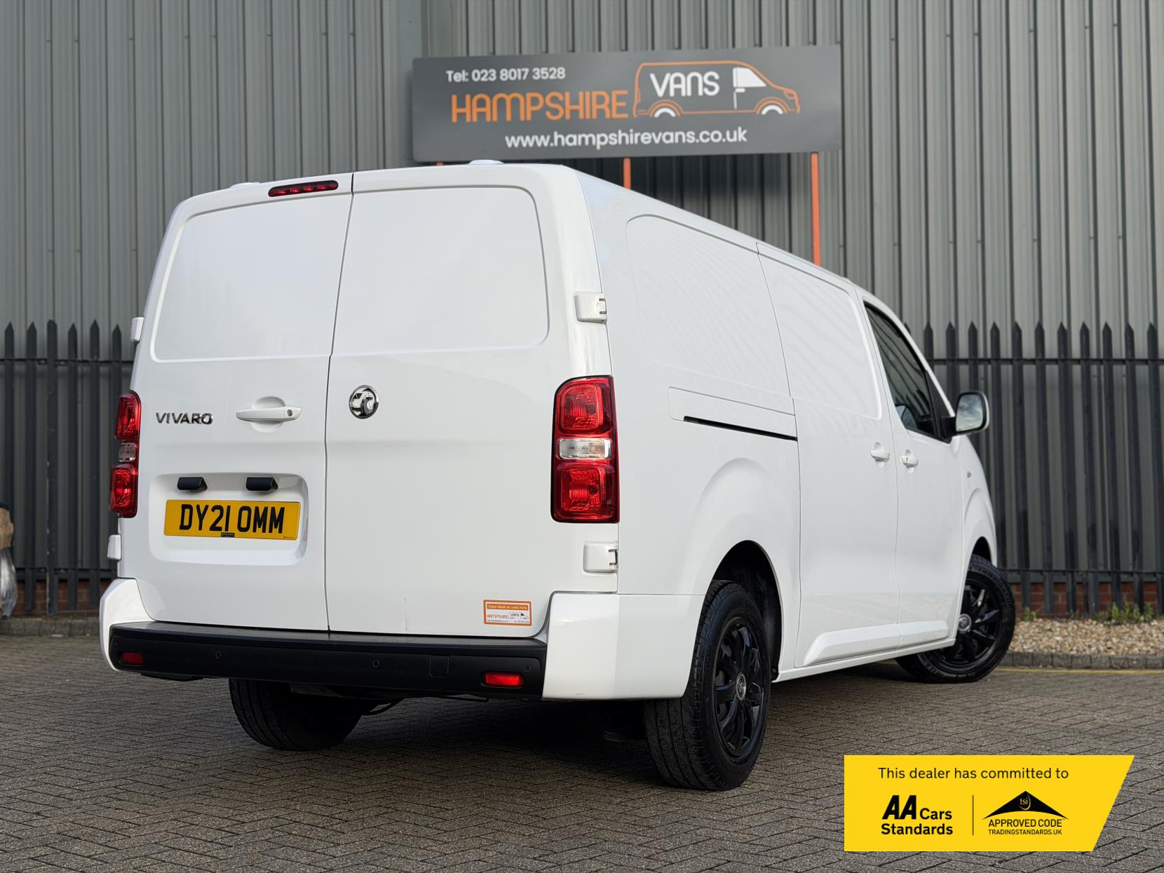 Vauxhall Vivaro 2.0 Turbo D 3100 Sportive Panel Van 5dr Diesel Auto L2 H1 Euro 6 (s/s) (120 ps)