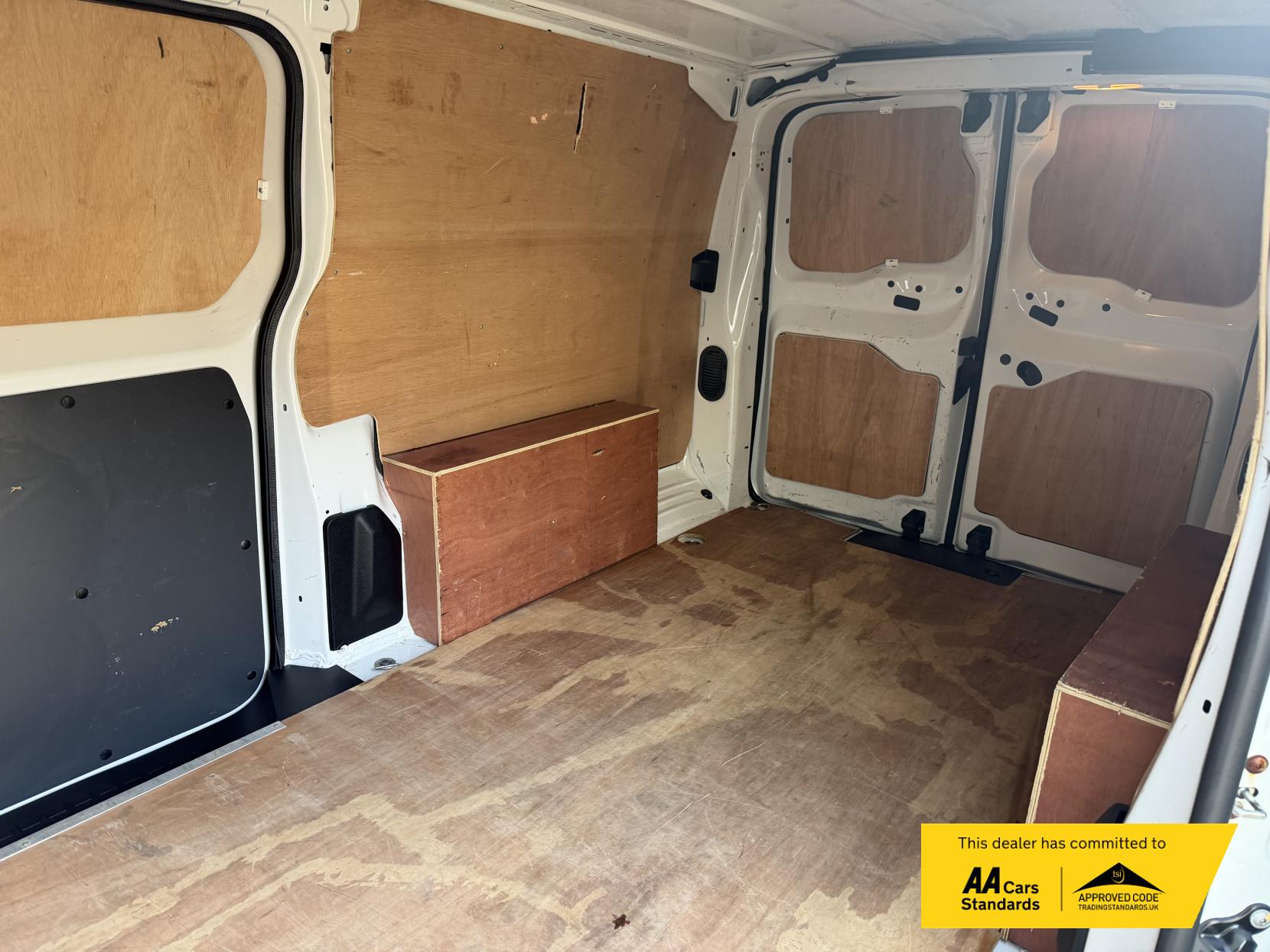 Vauxhall Vivaro 2.0 Turbo D 3100 Sportive Panel Van 5dr Diesel Auto L2 H1 Euro 6 (s/s) (120 ps)