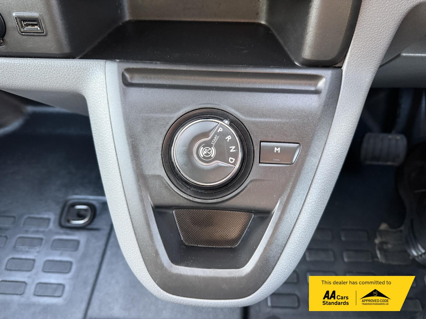 Vauxhall Vivaro 2.0 Turbo D 3100 Sportive Panel Van 5dr Diesel Auto L2 H1 Euro 6 (s/s) (120 ps)