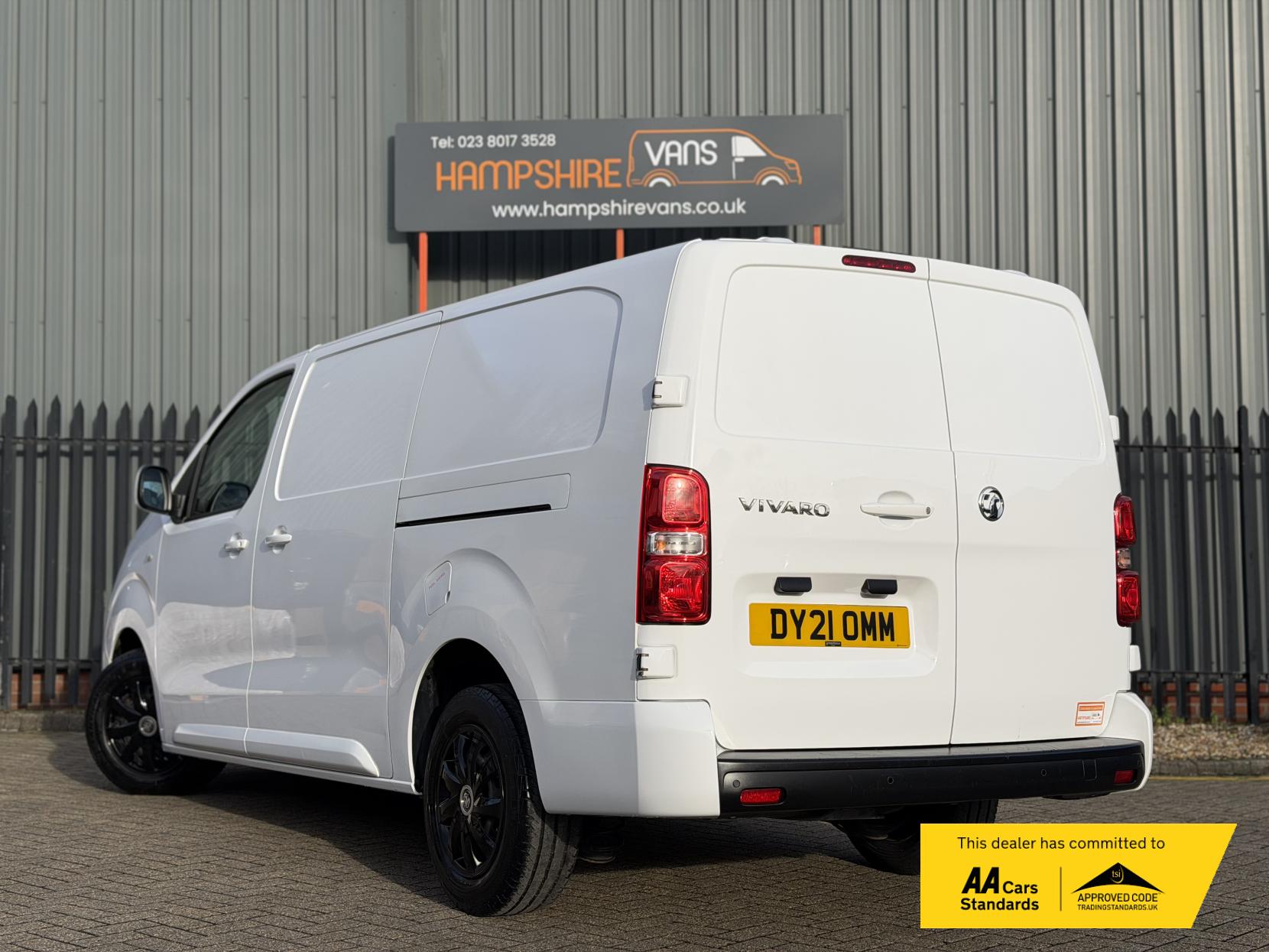 Vauxhall Vivaro 2.0 Turbo D 3100 Sportive Panel Van 5dr Diesel Auto L2 H1 Euro 6 (s/s) (120 ps)