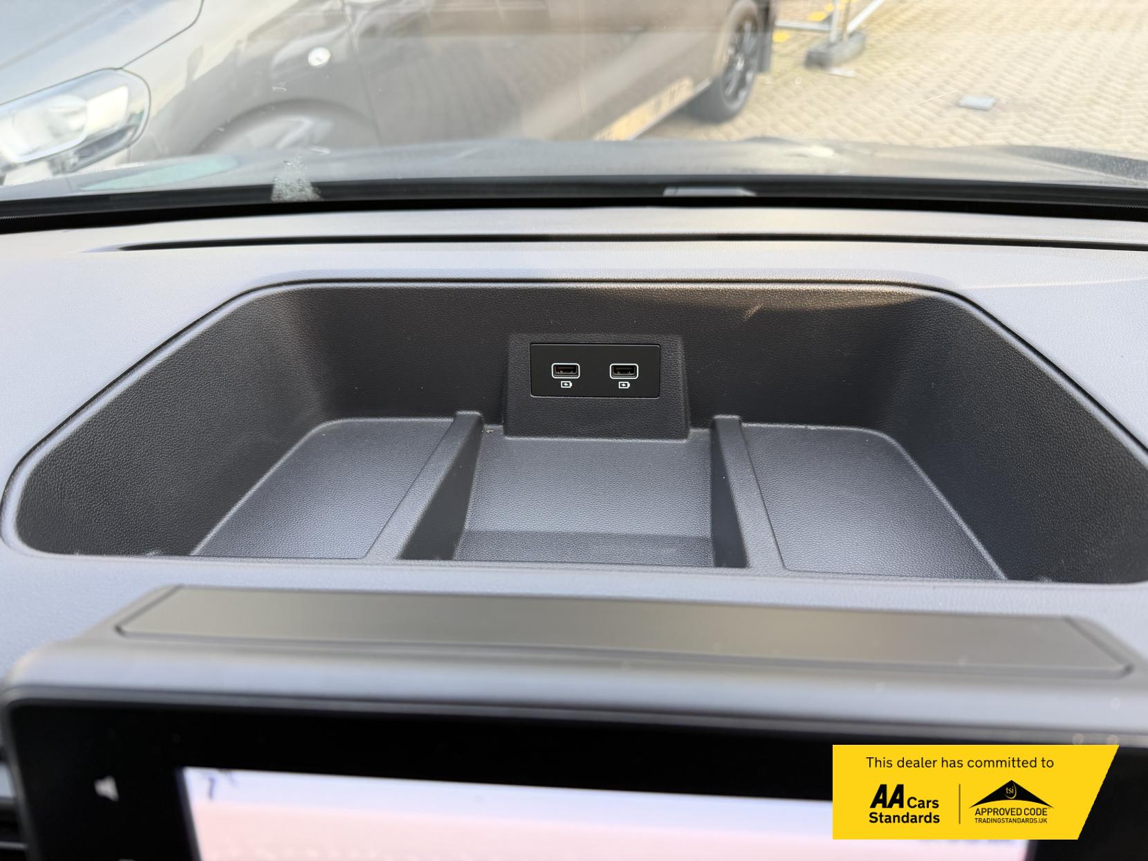 Renault Trafic 2.0 dCi Blue SL28 Sport Panel Van 5dr Diesel Manual L1 H1 Euro 6 (s/s) (130 ps)