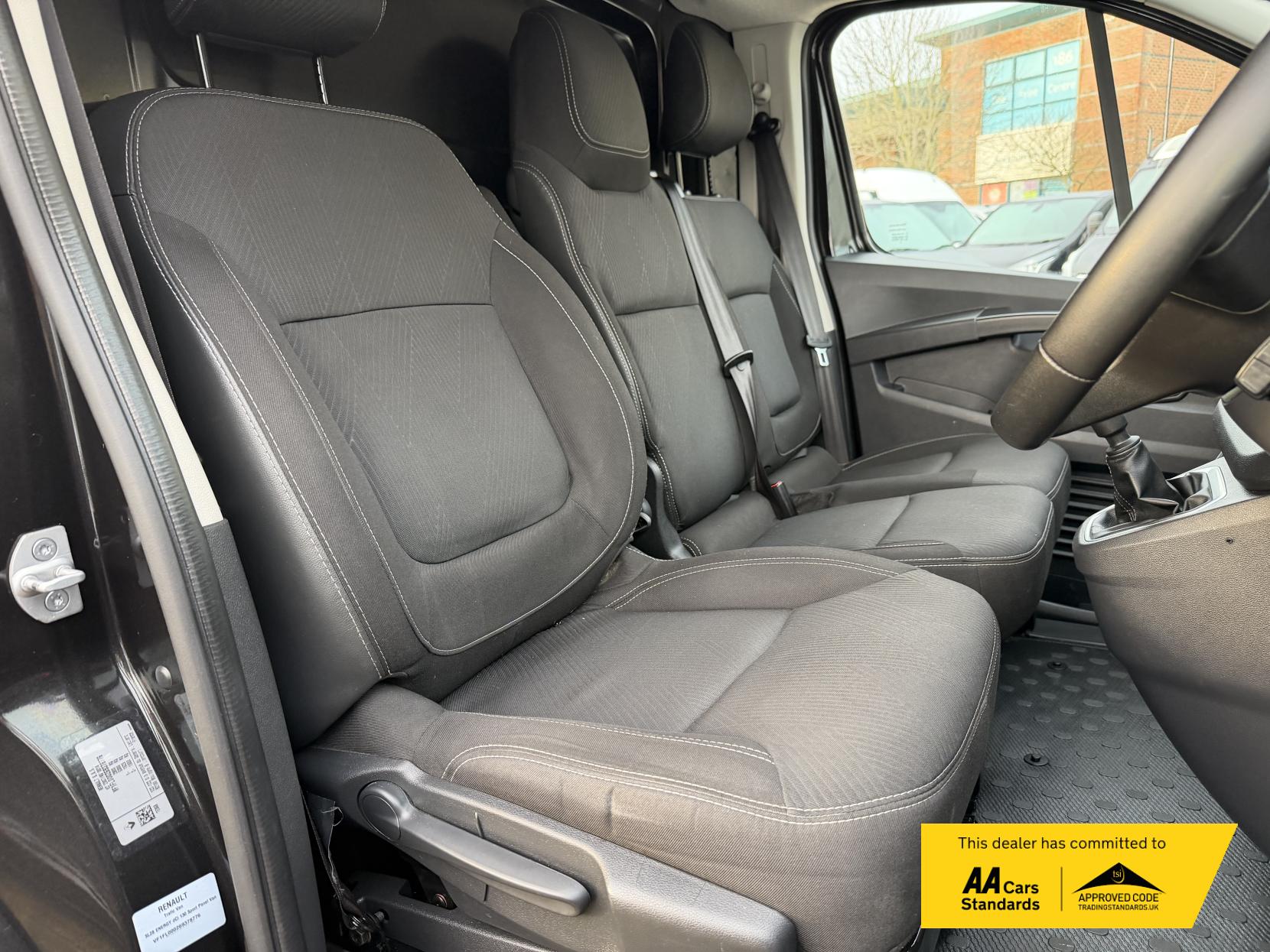 Renault Trafic 2.0 dCi Blue SL28 Sport Panel Van 5dr Diesel Manual L1 H1 Euro 6 (s/s) (130 ps)