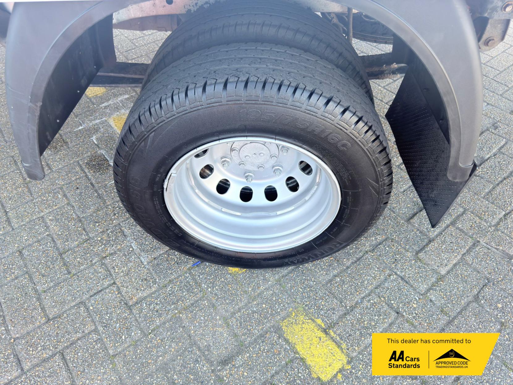 2020 Ford Transit 2.0 350 EcoBlue HD Leader Luton 3dr Diesel Manual RWD L4 Euro 6 (s/s) (130 ps) - Thumbnail 59