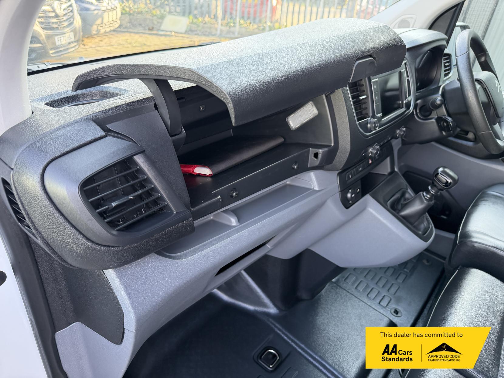 Citroen Dispatch 2.0 BlueHDi 1400 Enterprise M Panel Van 6dr Diesel Manual FWD 2 Euro 6 (s/s) (120 ps)