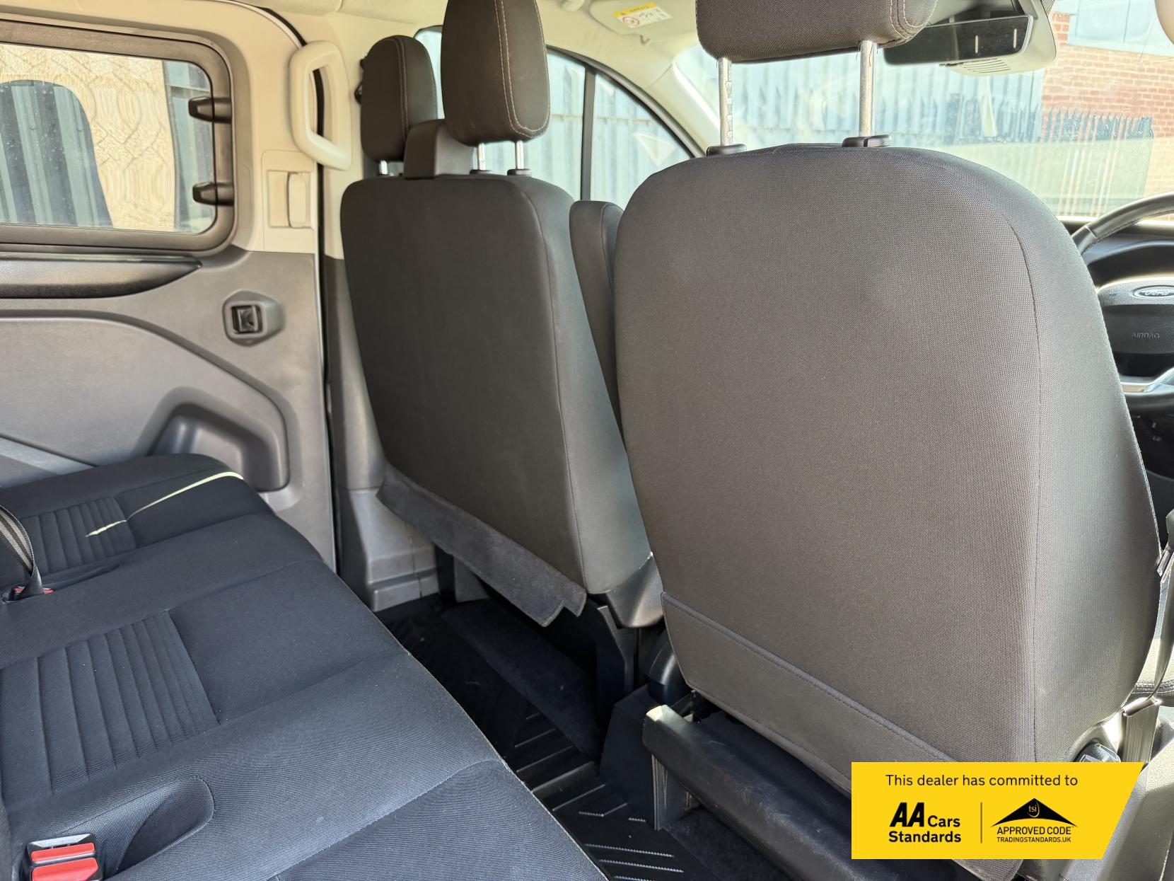 2023 Ford Transit Custom 2.0 300 EcoBlue Limited Crew Van Double Cab 5dr Diesel Manual L1 H1 Euro 6 (s/s) (130 ps) - Thumbnail 19