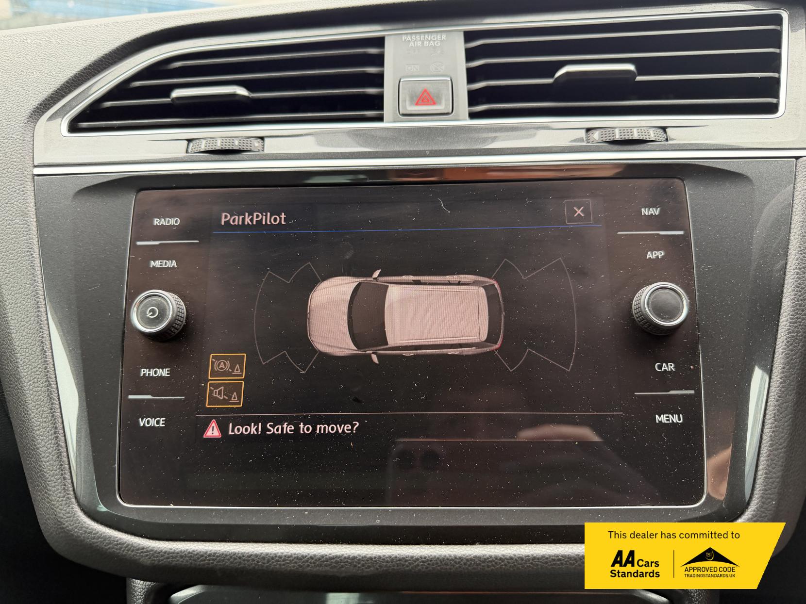 2017 Volkswagen Tiguan 2.0 TDI SE Navigation SUV 5dr Diesel Manual Euro 6 (s/s) (150 ps) - Thumbnail 7