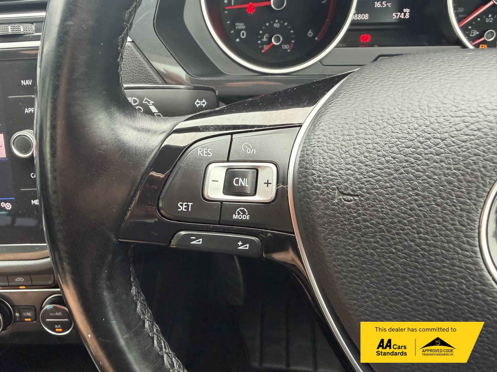 2017 Volkswagen Tiguan 2.0 TDI SE Navigation SUV 5dr Diesel Manual Euro 6 (s/s) (150 ps) - Thumbnail 42