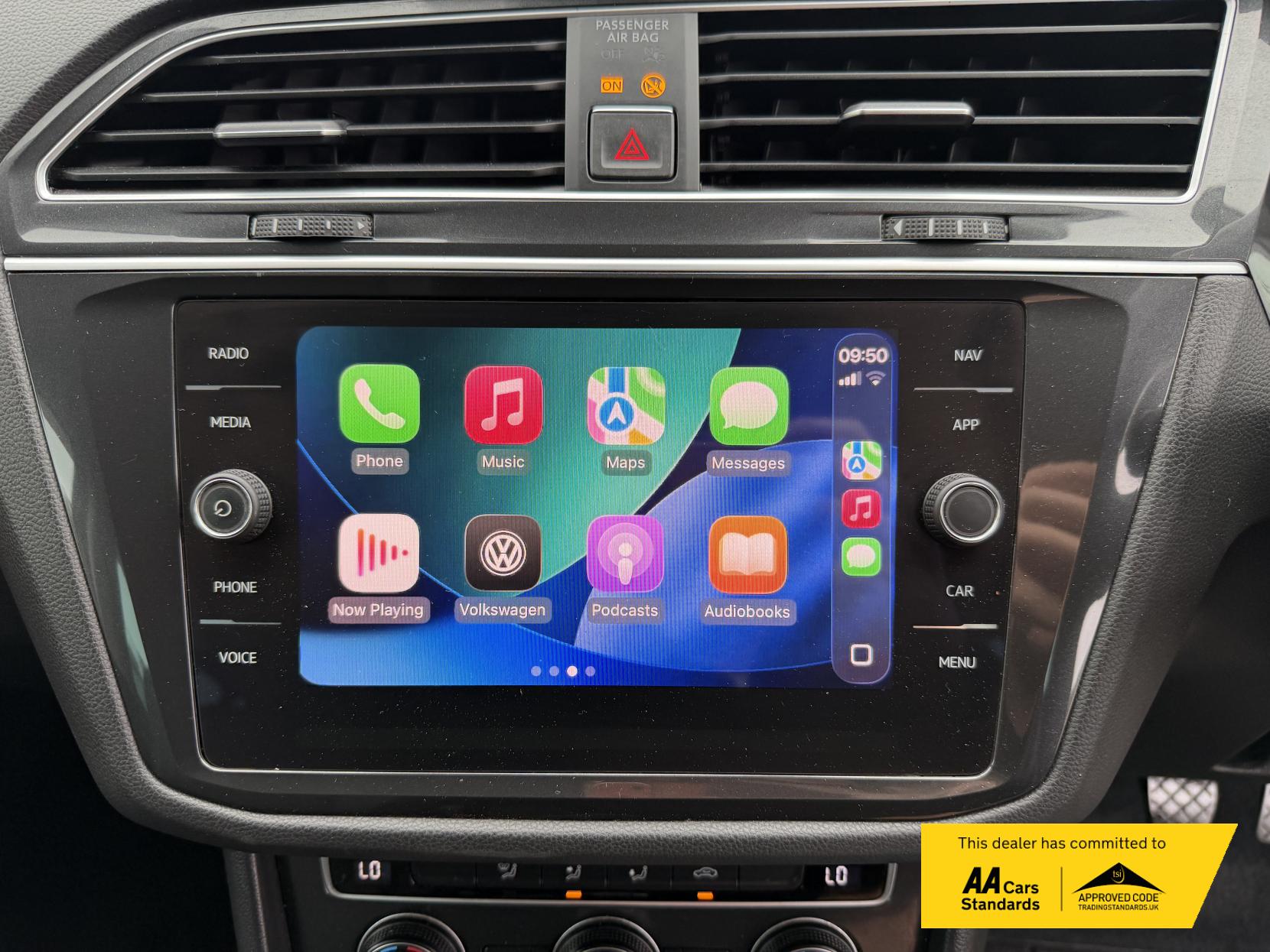 2017 Volkswagen Tiguan 2.0 TDI SE Navigation SUV 5dr Diesel Manual Euro 6 (s/s) (150 ps) - Thumbnail 10