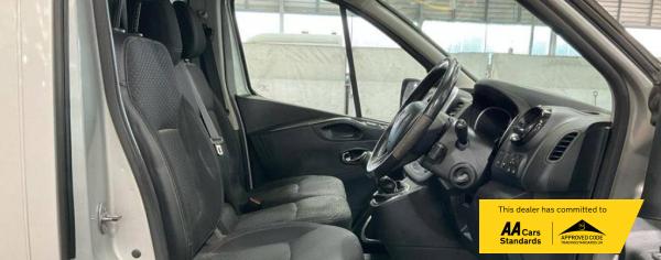 Vauxhall Vivaro 1.6 CDTi 2900 BiTurbo ecoFLEX Sportive Panel Van 5dr Diesel Manual L2 H1 Euro 5 (s/s) (120 ps)