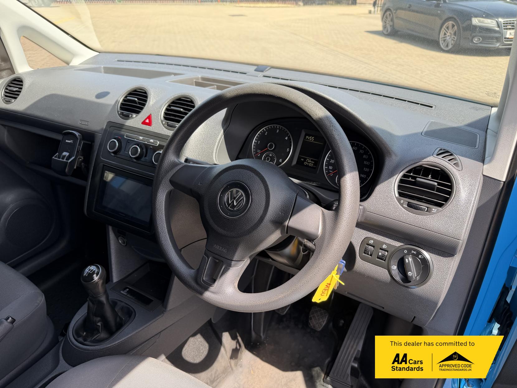2015 Volkswagen Caddy 1.6 TDI C20 Startline Panel Van 4dr Diesel Manual L1 H1 (149 g/km, 101 bhp) - Thumbnail 34