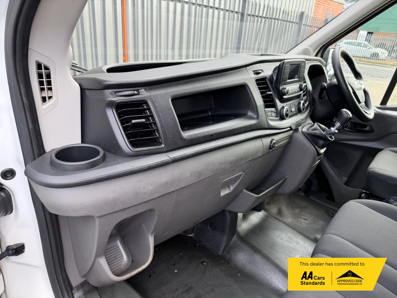 Ford Transit 2.0 350 EcoBlue Leader Tipper Double Cab 4dr Diesel Manual RWD L3 Euro 6 (s/s) (1-Way, 1-Stop) (130 ps)