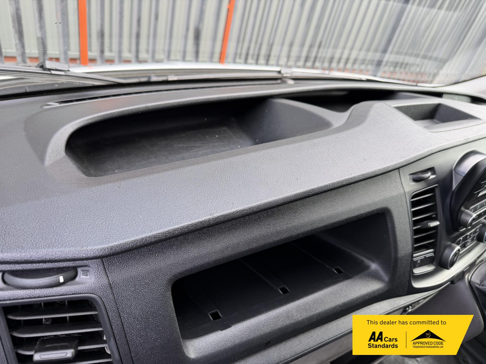 Ford Transit 2.0 350 EcoBlue Leader Tipper Double Cab 4dr Diesel Manual RWD L3 Euro 6 (s/s) (1-Way, 1-Stop) (130 ps)