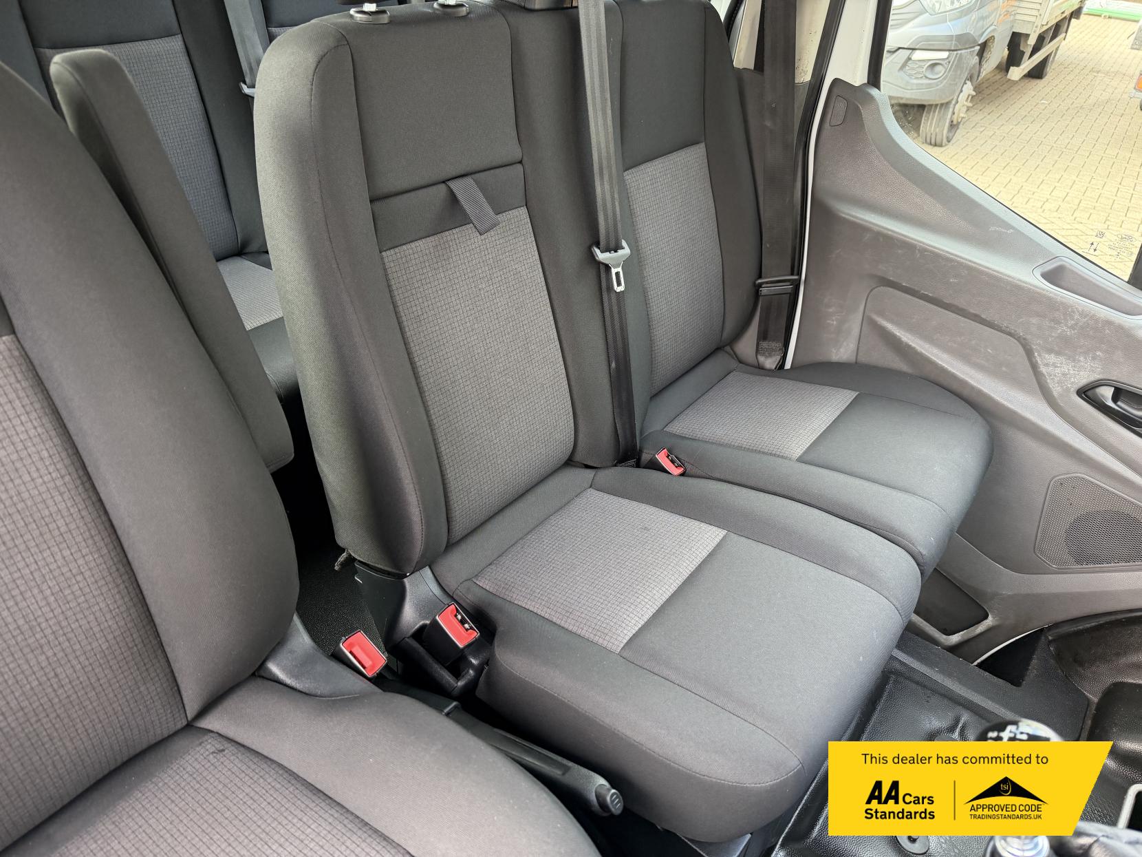 Ford Transit 2.0 350 EcoBlue Leader Tipper Double Cab 4dr Diesel Manual RWD L3 Euro 6 (s/s) (1-Way, 1-Stop) (130 ps)