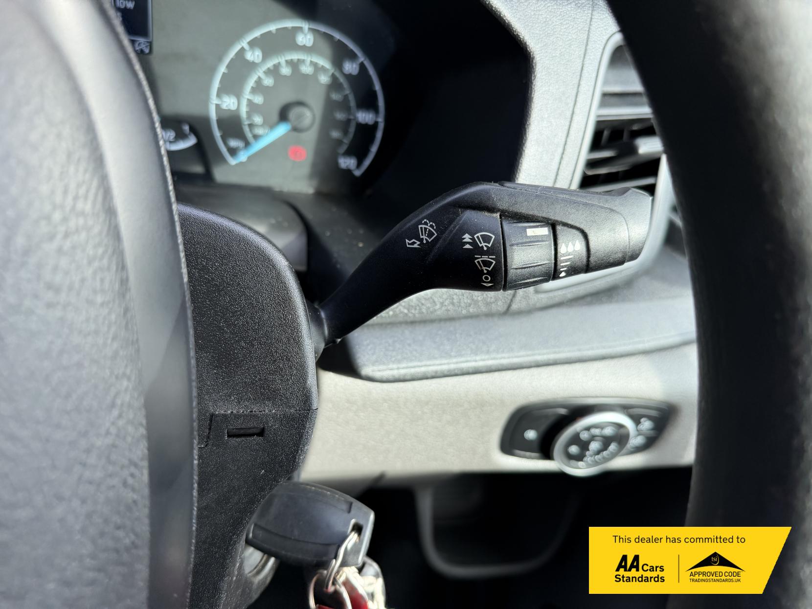 Ford Transit 2.0 350 EcoBlue Leader Tipper Double Cab 4dr Diesel Manual RWD L3 Euro 6 (s/s) (1-Way, 1-Stop) (130 ps)