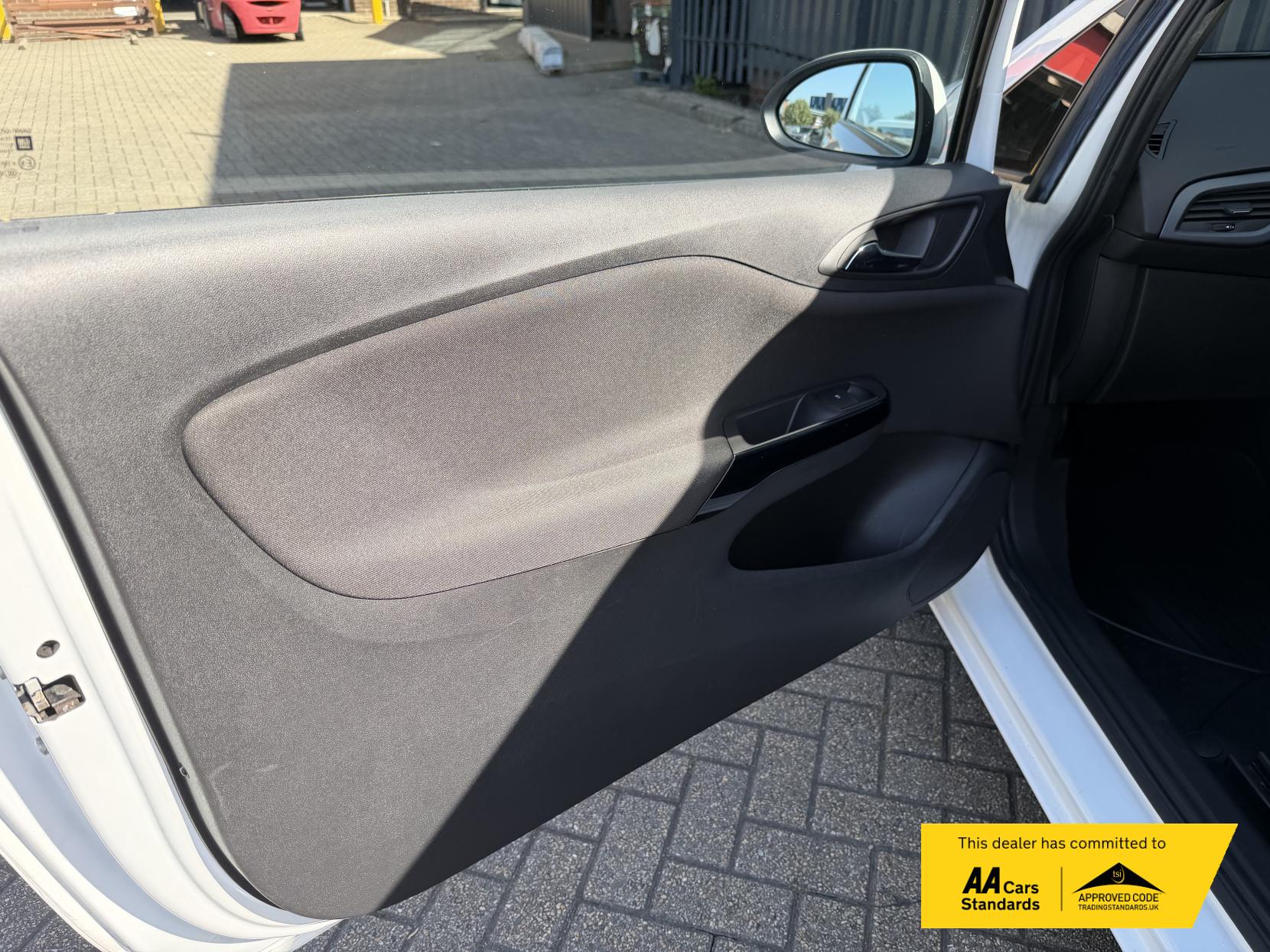 2018 Vauxhall Corsa Van 1.3 CDTi ecoFLEX Car Derived Van 3dr Diesel Manual FWD L1 H1 (s/s) Start/Stop (94 g/km, 94 bhp) - Thumbnail 17