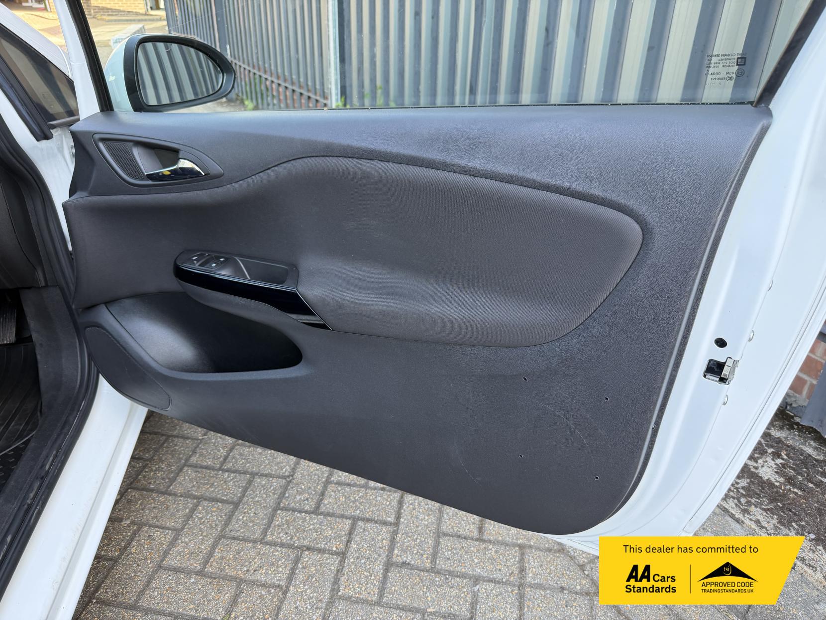 2018 Vauxhall Corsa Van 1.3 CDTi ecoFLEX Car Derived Van 3dr Diesel Manual FWD L1 H1 (s/s) Start/Stop (94 g/km, 94 bhp) - Thumbnail 32