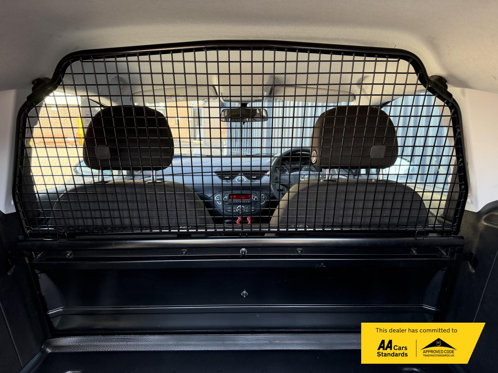 2018 Vauxhall Corsa Van 1.3 CDTi ecoFLEX Car Derived Van 3dr Diesel Manual FWD L1 H1 (s/s) Start/Stop (94 g/km, 94 bhp) - Thumbnail 15