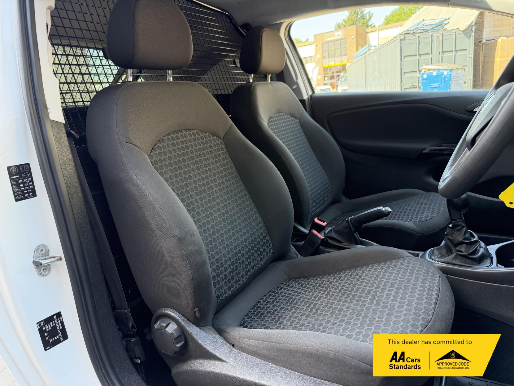 2018 Vauxhall Corsa Van 1.3 CDTi ecoFLEX Car Derived Van 3dr Diesel Manual FWD L1 H1 (s/s) Start/Stop (94 g/km, 94 bhp) - Thumbnail 7