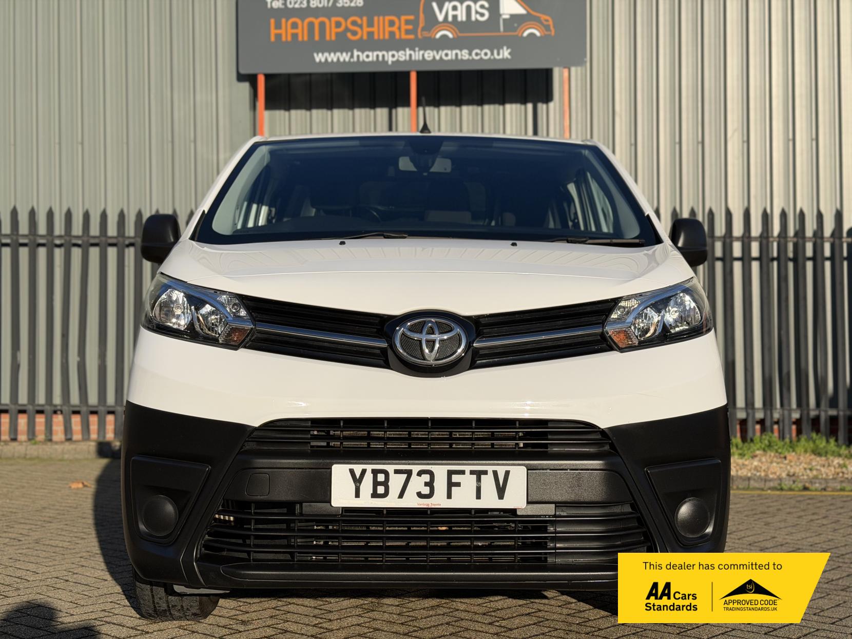 Toyota ProAce 1.5D Icon Medium Panel Van 6dr Diesel Manual MWB Euro 6 (s/s) (120 bhp)