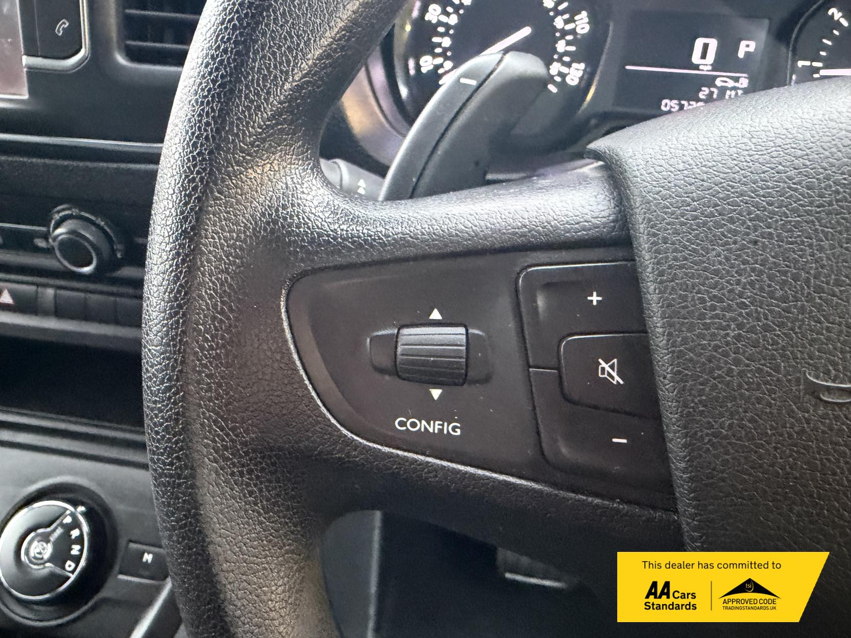 Vauxhall Vivaro 2.0 Turbo D 3100 Sportive Panel Van 5dr Diesel Auto L2 H1 Euro 6 (s/s) (120 ps)