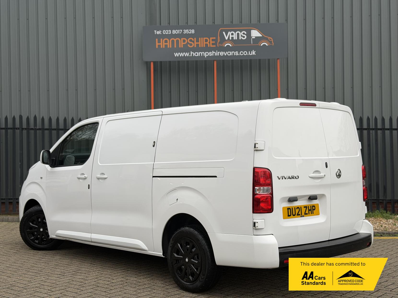 Vauxhall Vivaro 2.0 Turbo D 3100 Sportive Panel Van 5dr Diesel Auto L2 H1 Euro 6 (s/s) (120 ps)