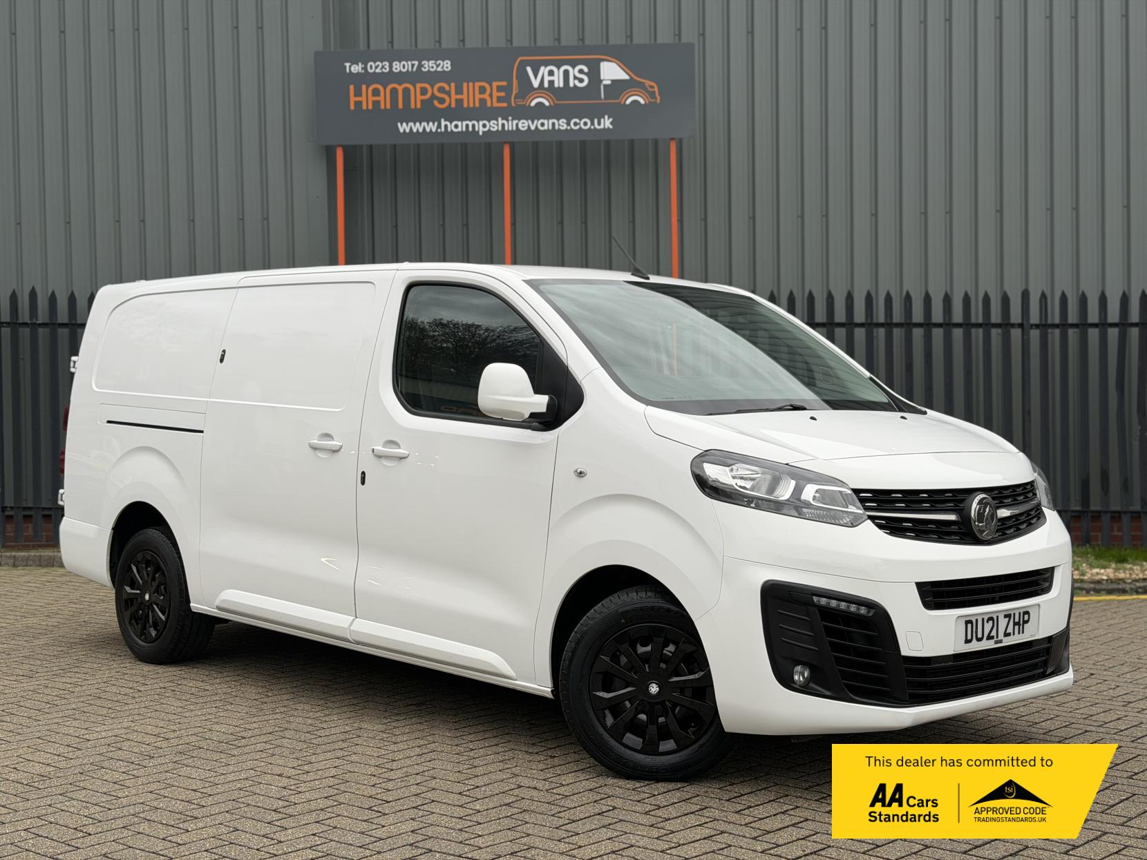 Vauxhall Vivaro 2.0 Turbo D 3100 Sportive Panel Van 5dr Diesel Auto L2 H1 Euro 6 (s/s) (120 ps)
