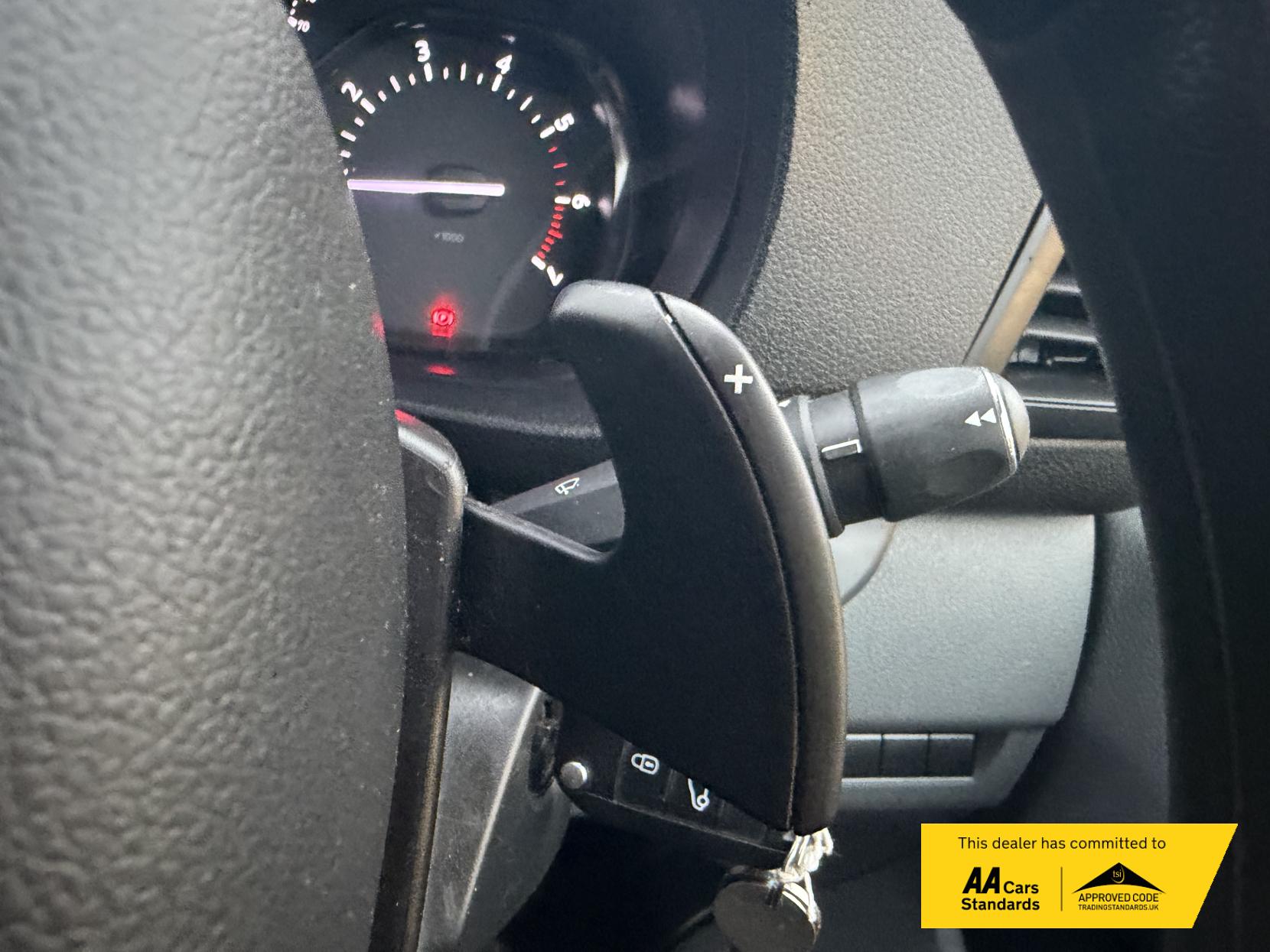 Vauxhall Vivaro 2.0 Turbo D 3100 Sportive Panel Van 5dr Diesel Auto L2 H1 Euro 6 (s/s) (120 ps)