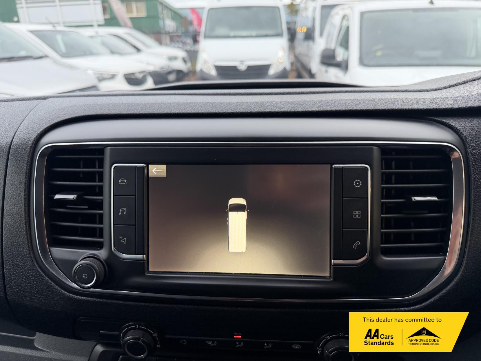 Vauxhall Vivaro 2.0 Turbo D 3100 Sportive Panel Van 5dr Diesel Auto L2 H1 Euro 6 (s/s) (120 ps)