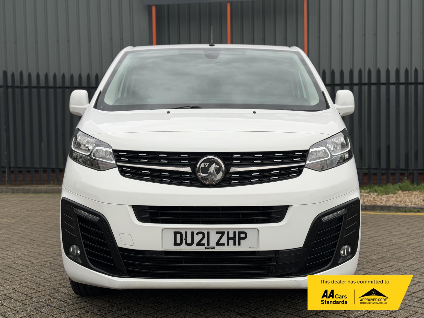 Vauxhall Vivaro 2.0 Turbo D 3100 Sportive Panel Van 5dr Diesel Auto L2 H1 Euro 6 (s/s) (120 ps)