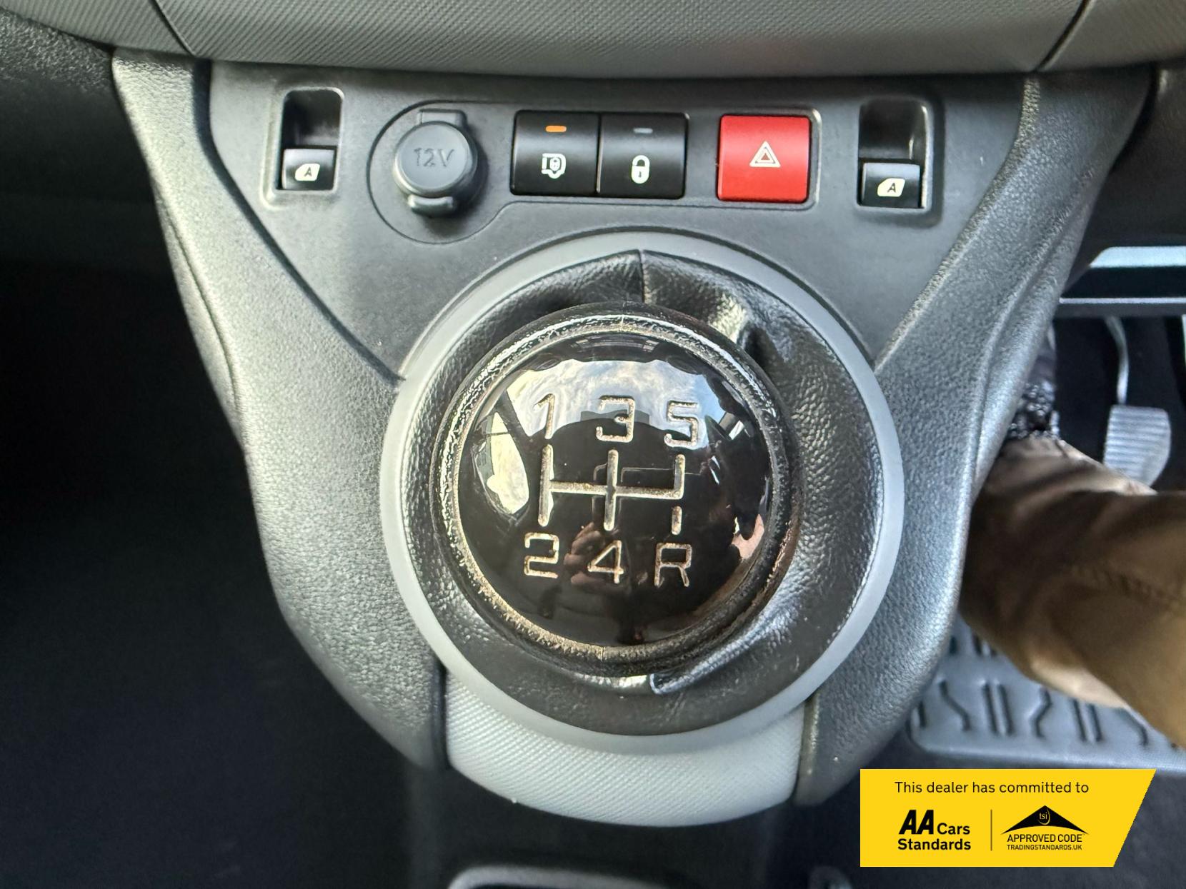 Peugeot Partner 1.6 HDi 850 Professional Panel Van 4dr Diesel Manual L1 (132 g/km, 90 bhp)