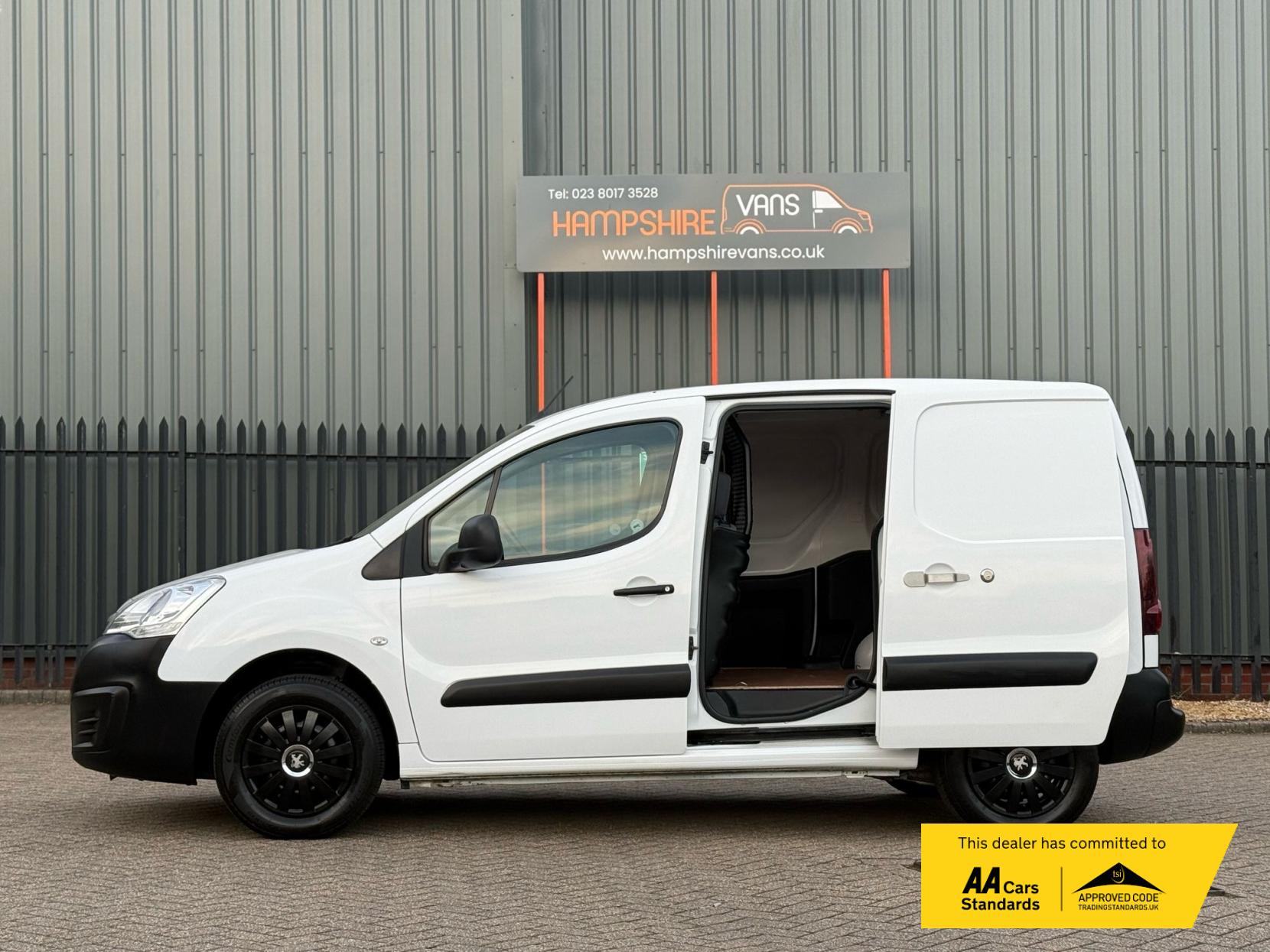 Peugeot Partner 1.6 HDi 850 Professional Panel Van 4dr Diesel Manual L1 (132 g/km, 90 bhp)